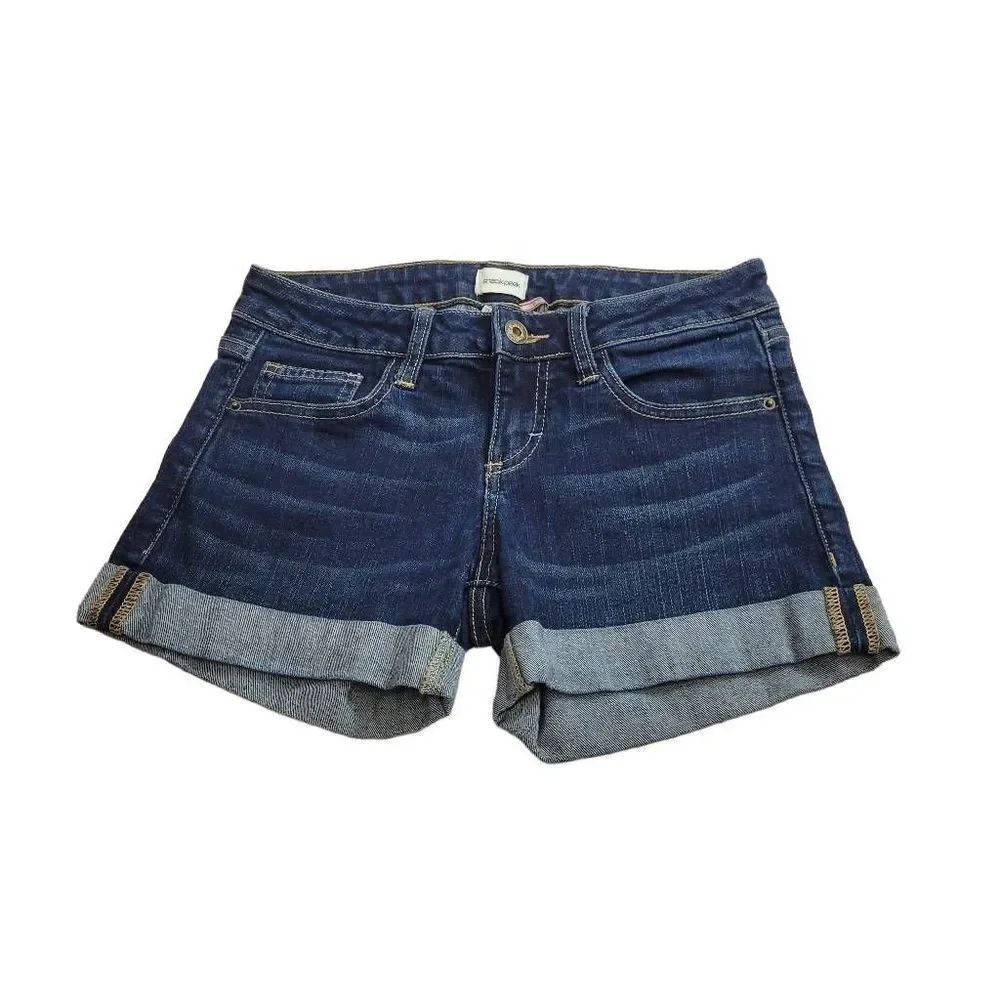 Sneak peek low-rise denim shorts S